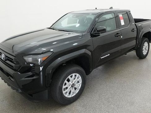 Used 2026 Toyota Tacoma SR5 AWD/4WD image 36