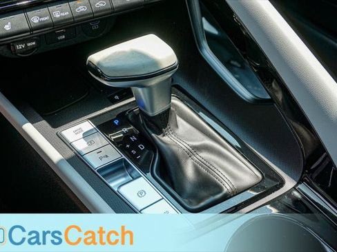 Used 2024 Hyundai Elantra Limited FWD image 36