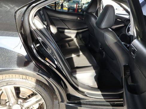 Used 2016 Lexus IS 350 4dr Sdn RWD w/ Navigation System Package image 30