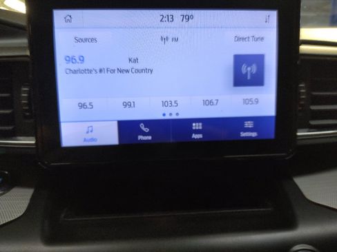 Used 2020 Ford Explorer XLT w/ Equipment Group 202A AWD/4WD image 25