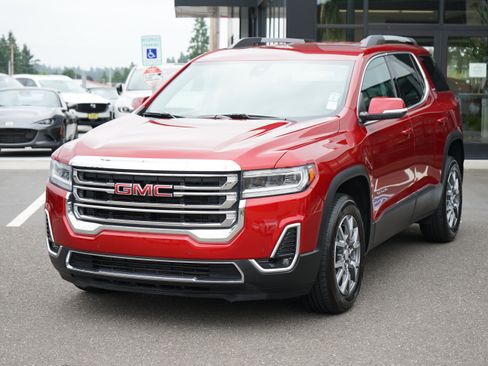 Used 2023 GMC Acadia SLT image 9