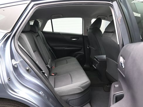 Used 2024 Toyota Venza LE AWD/4WD image 12
