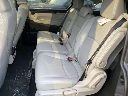 New 2026 Honda Odyssey EX-L image 7