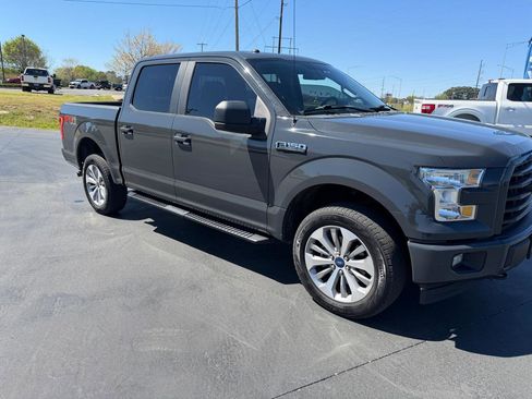 Used 2017 Ford F150 XL w/ Equipment Group 101A Mid image 3