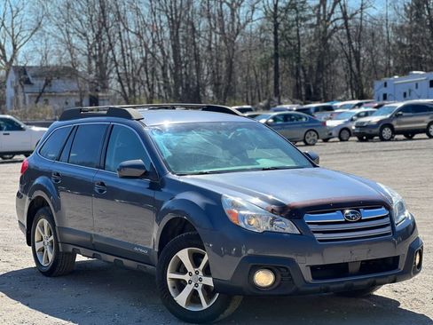 Used 2014 Subaru Outback 2.5i Premium AWD/4WD image 8