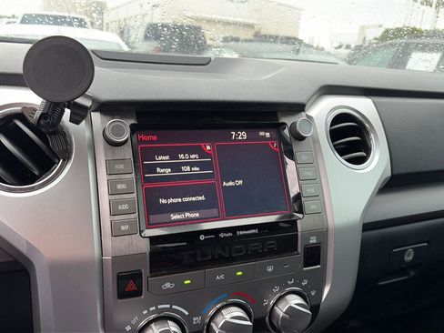 Used 2020 Toyota Tundra SR5 w/ SR5 Leather Package RWD image 5
