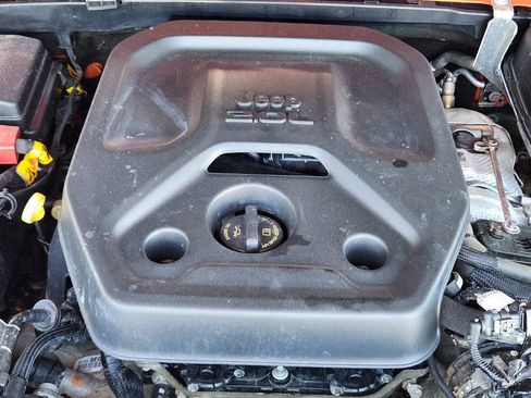 Used 2023 Jeep Wrangler Unlimited Rubicon 4xe AWD/4WD image 16