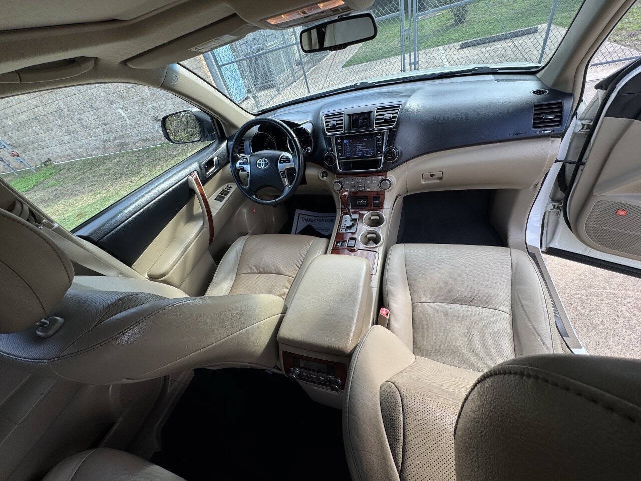 Used 2013 Toyota Highlander Limited AWD/4WD image 19