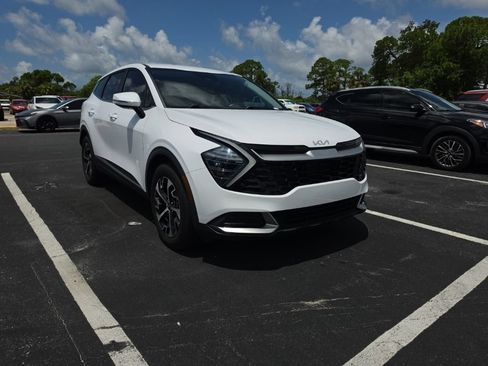 Certified 2024 Kia Sportage EX FWD image 4