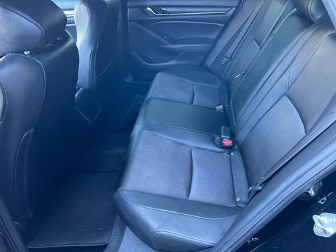 Used 2019 Honda Accord Sport image 10