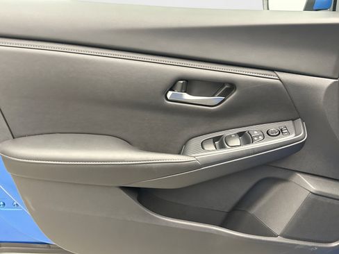 Used 2023 Nissan Sentra SV w/ All-Weather Package FWD image 9