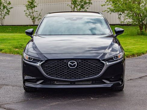 Used 2021 MAZDA MAZDA3 s FWD image 2