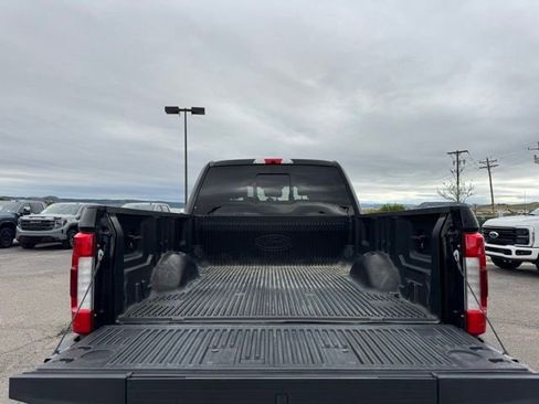 Used 2017 Ford F250 Platinum w/ Platinum Ultimate Package AWD/4WD image 22