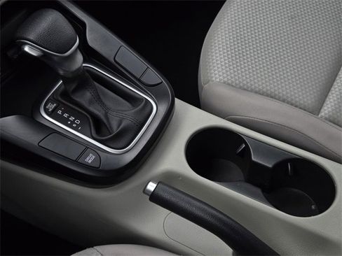 Certified 2025 Kia Soul LX w/ LX Technology Package image 25