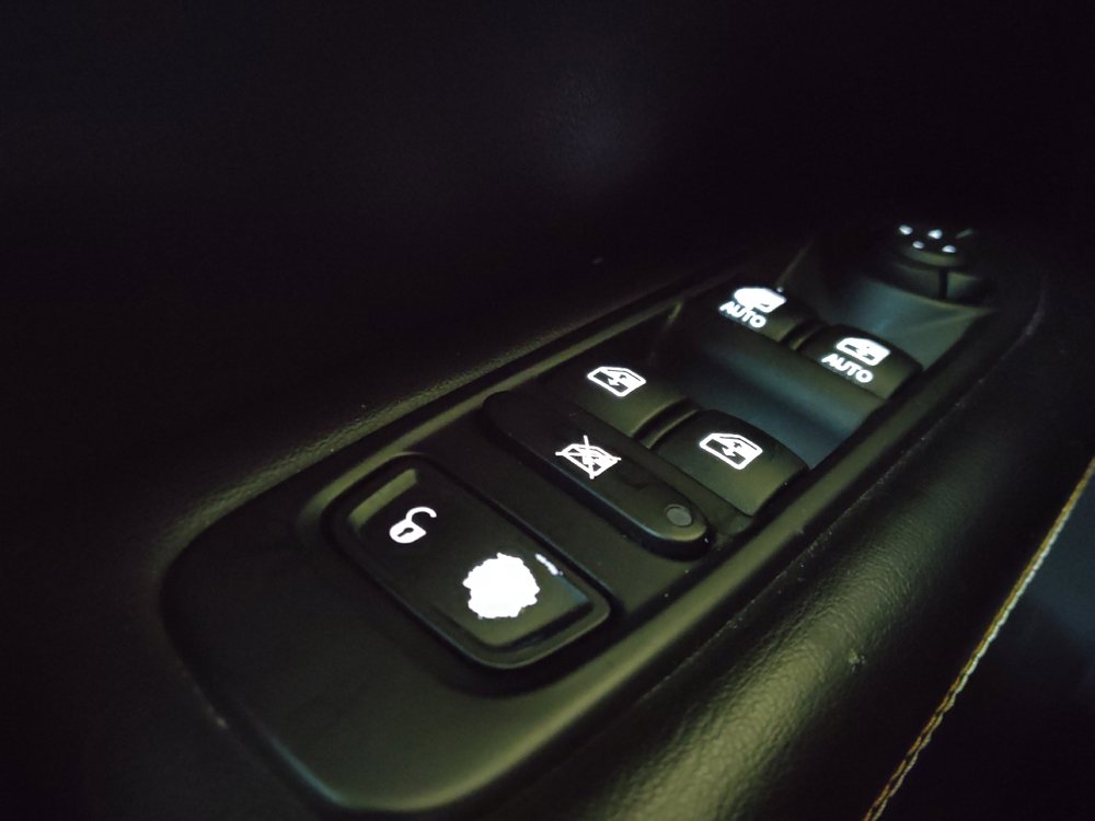 Used 2018 Jeep Compass Latitude w/ Popular Equipment Group AWD/4WD image 27