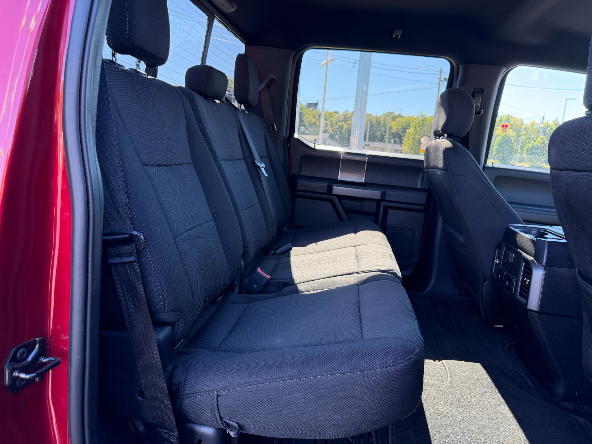 Used 2020 Ford F150 XLT w/ Equipment Group 302A Luxury AWD/4WD image 15