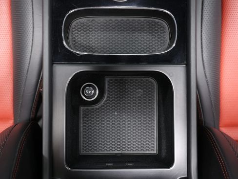 Used 2022 Bentley Bentayga AWD/4WD image 53