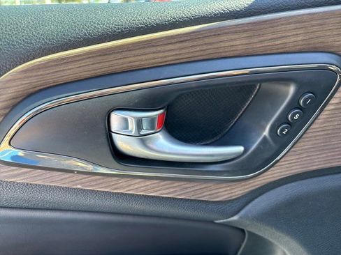 Used 2015 Chrysler 200 C w/ Navigation & Sound Group I image 16