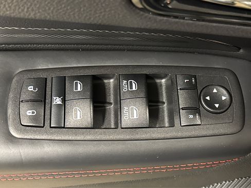 Used 2025 Dodge Durango R/T AWD/4WD image 16