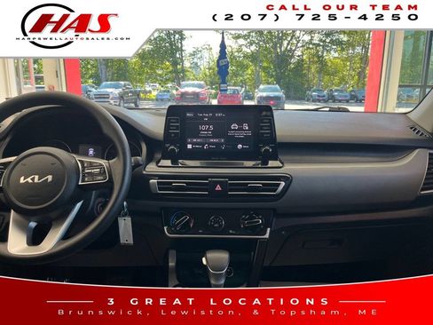 Used 2023 Kia Seltos LX AWD/4WD image 16