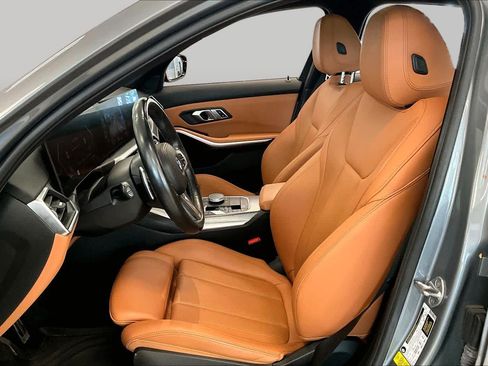 Used 2023 BMW 330i Sedan w/ M Sport Package RWD image 7