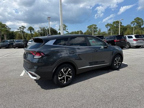 Used 2025 Kia Sportage EX FWD image 3