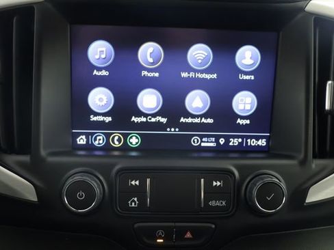 Used 2024 GMC Terrain SLT image 14