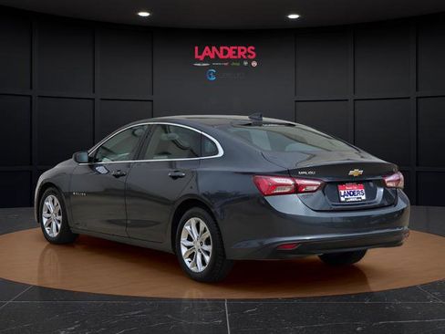 Used 2020 Chevrolet Malibu LT FWD image 2