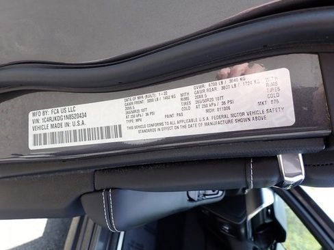 Certified 2022 Jeep Grand Cherokee L Overland image 24