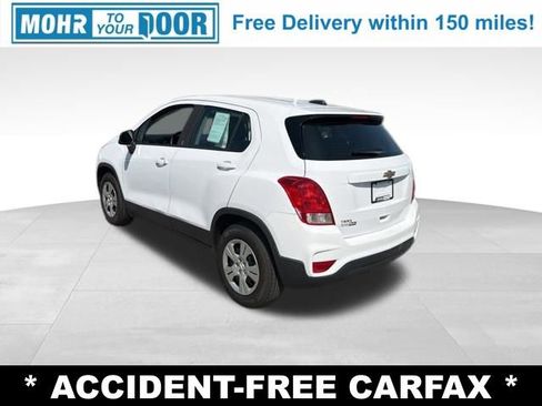 Used 2018 Chevrolet Trax LS FWD image 3