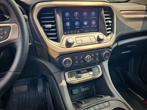 Used 2023 GMC Acadia Denali w/ Denali Technology Package AWD/4WD image 27