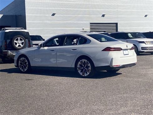 Certified 2025 BMW 530i 530i image 9