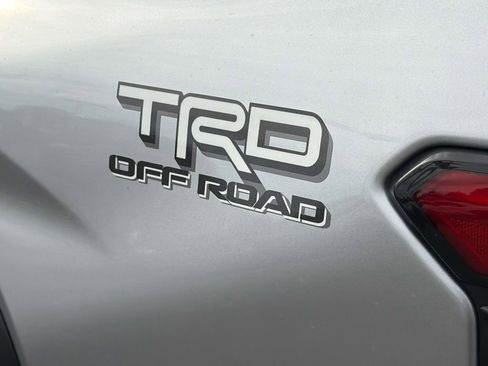 Used 2026 Toyota Tacoma TRD Off-Road AWD/4WD image 7