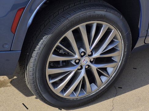 New 2026 Buick Enclave Avenir image 3