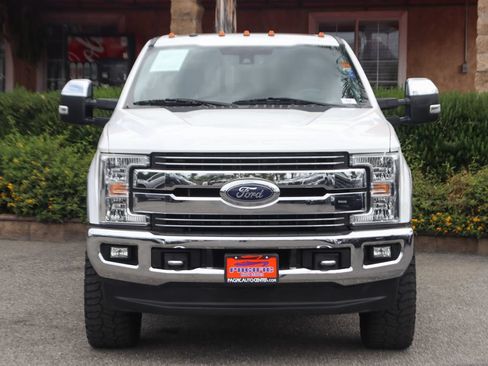 Used 2018 Ford F250 Lariat w/ Lariat Ultimate Package AWD/4WD image 9