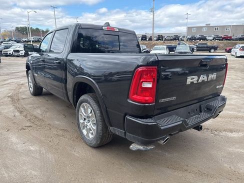 New 2026 RAM 1500 4x4 Crew Cab image 3
