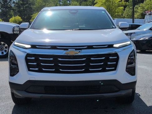 Used 2026 Chevrolet Equinox LT FWD image 9