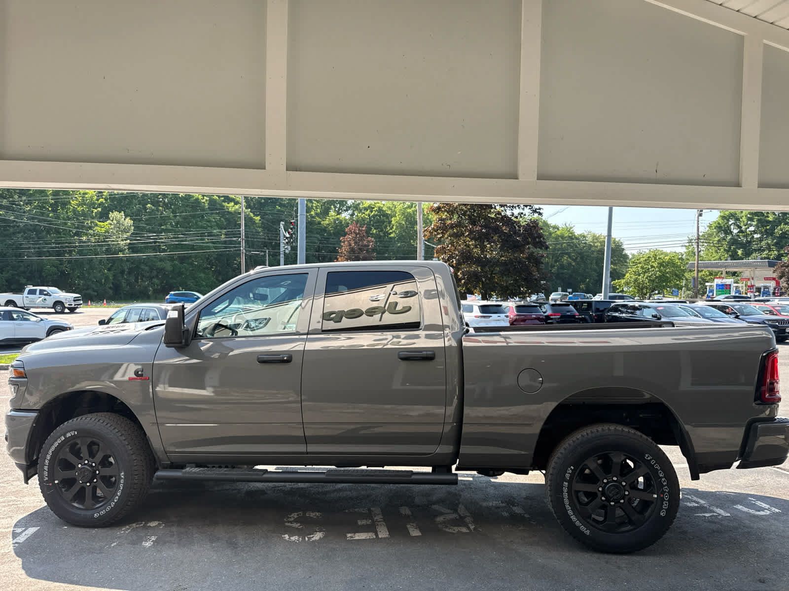New 2026 RAM 2500 Tradesman AWD/4WD image 4