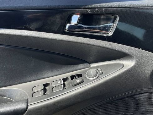Used 2014 Hyundai Sonata SE w/ Premium Package 03 FWD image 23