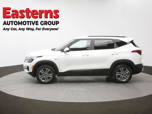 Used 2021 Kia Seltos S AWD/4WD image 58