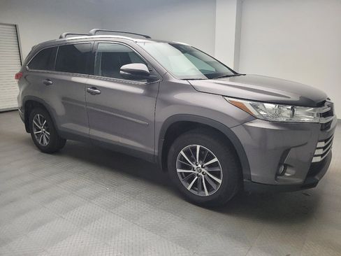 Used 2019 Toyota Highlander XLE w/ Protection Package #3 AWD/4WD image 11