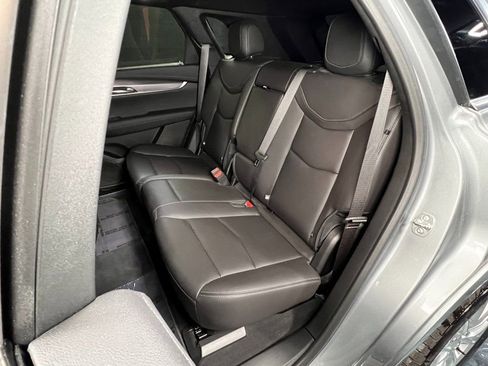 Used 2025 Cadillac XT5 Luxury image 12