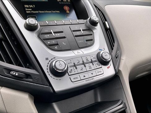 Used 2017 Chevrolet Equinox LT w/ Convenience Package FWD image 30