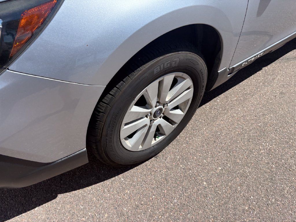 Used 2019 Subaru Outback 2.5i Premium AWD/4WD image 9