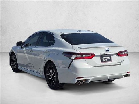 Certified 2023 Toyota Camry SE w/ Cold Weather Package FWD image 8