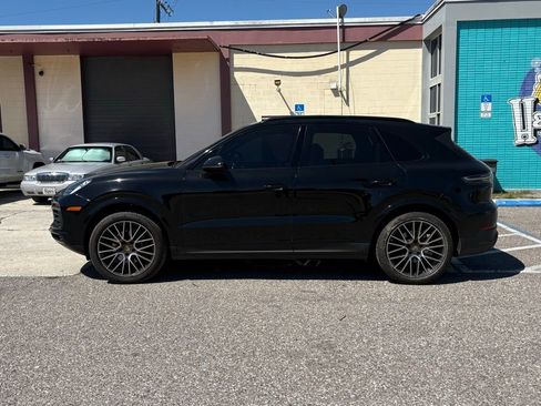 Used 2019 Porsche Cayenne image 6