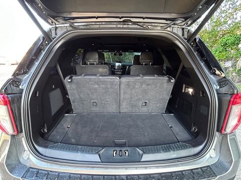 Used 2021 Ford Explorer ST w/ Equipment Group 401A AWD/4WD image 32