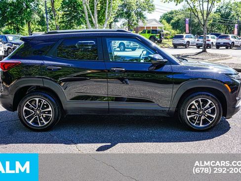 Used 2025 Chevrolet TrailBlazer LT FWD image 8