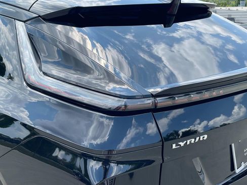 New 2026 Cadillac Lyriq V image 10