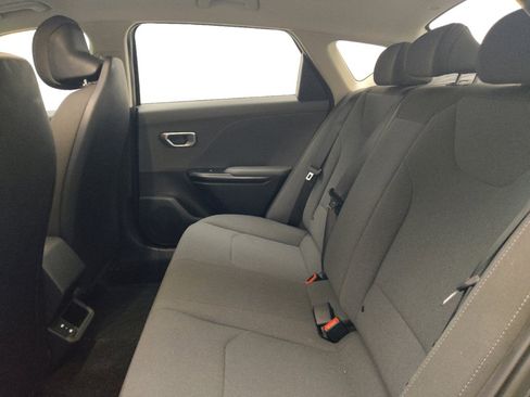 Used 2025 Kia K4 FWD image 18